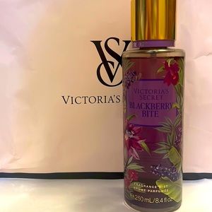 Victoria’s Secret blackberry bite